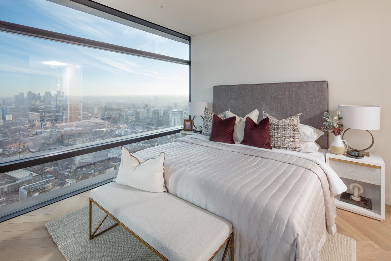 2 bed property in Principal Place, London